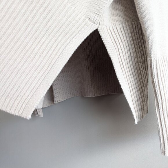 Gap 24/6 Split-hem Turtleneck - Picture 5 of 7